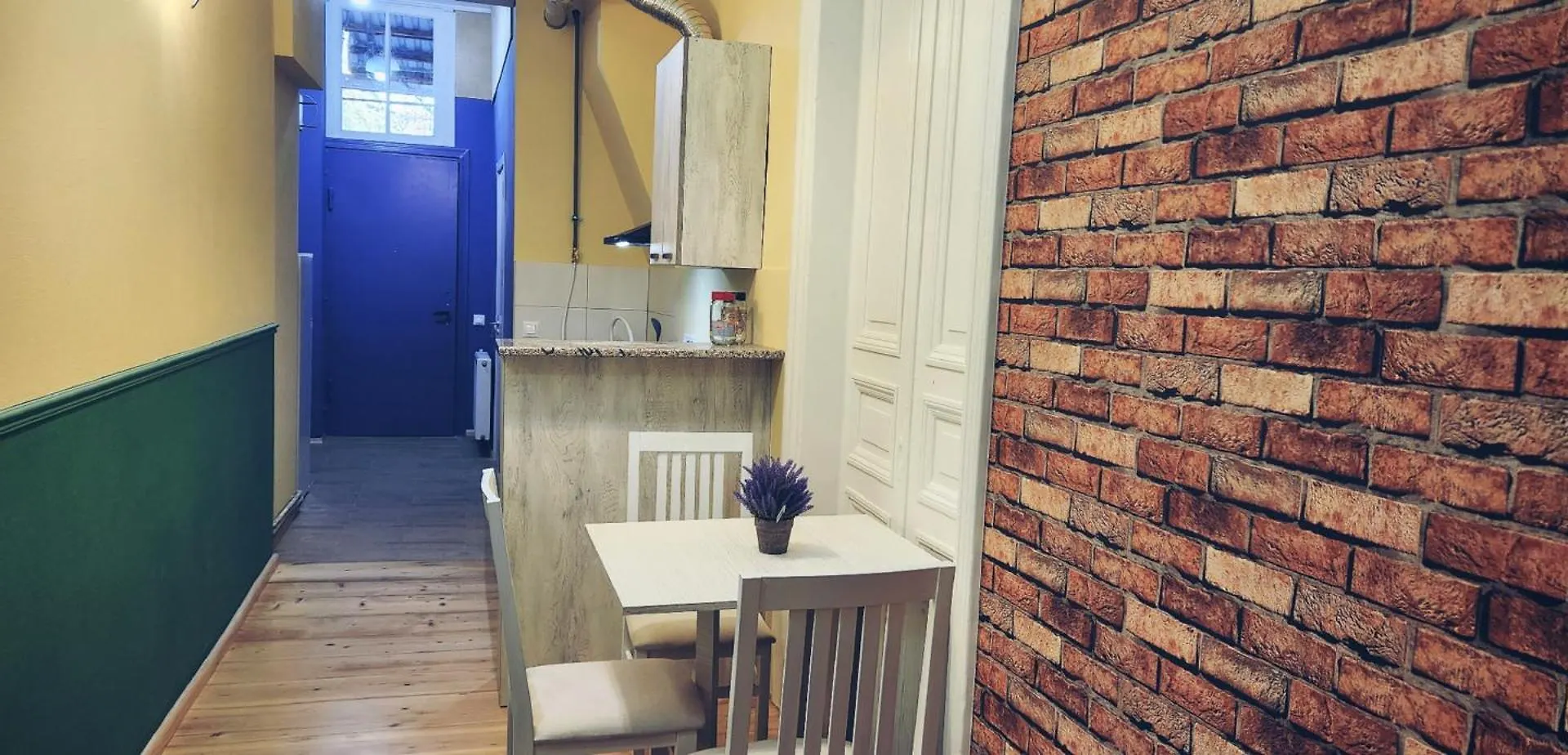 Friends - Your Cosy Apartment In The Center Tbilisi